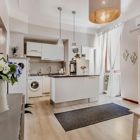 Domus Camilla * Rome